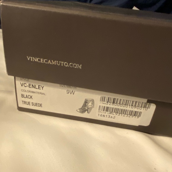 Vince Camuto Ensley black suede heels, size 9 wide - Picture 9 of 10